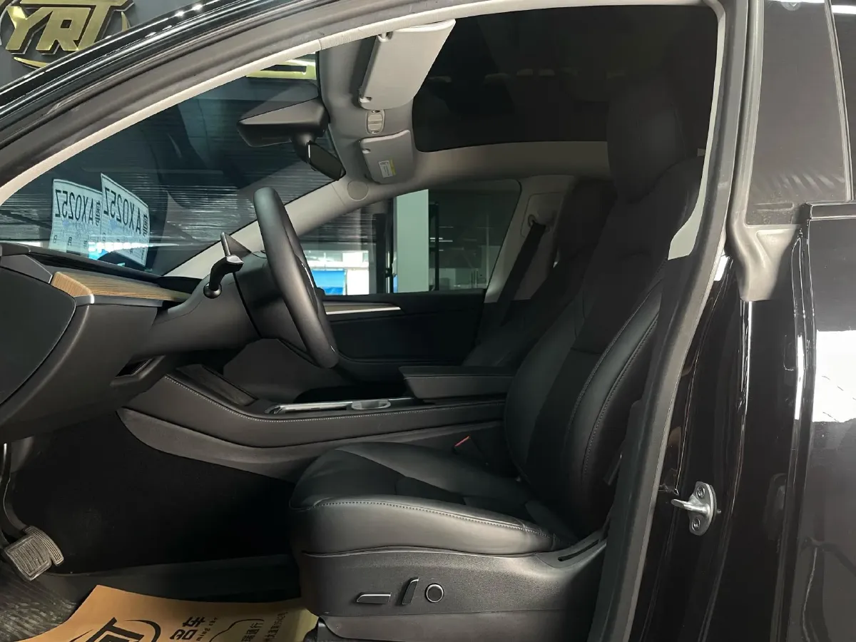 2022 Tesla Model Y BEV 60KWH,autocango,china used car exporter,china ev exporter,chinese used car exporter,chinese used ev exporter