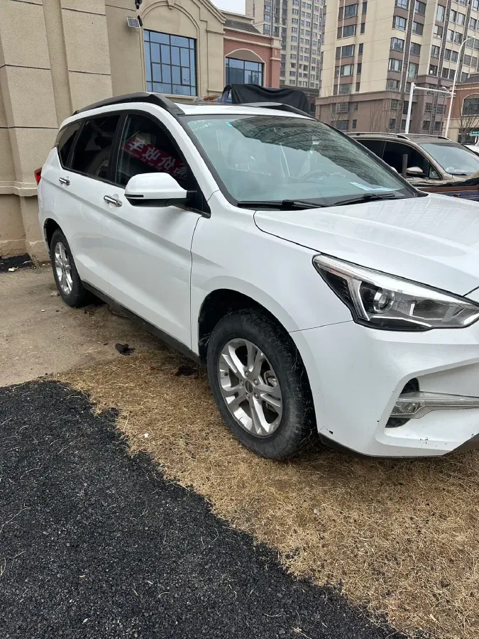 2018 Haval M6 1.5T 150HP L4 7DCT,autocango,china used car exporter,china ev exporter,chinese used car exporter,chinese used ev exporter