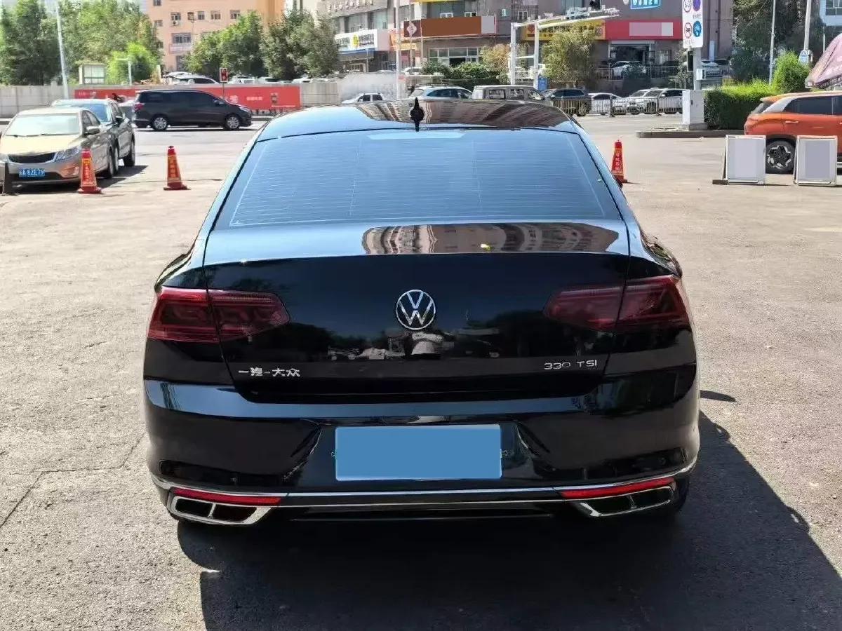 2024 Volkswagen Magotan 2.0T 186HP L4 7DCT,autocango,china used car exporter,china ev exporter,chinese used car exporter,chinese used ev exporter