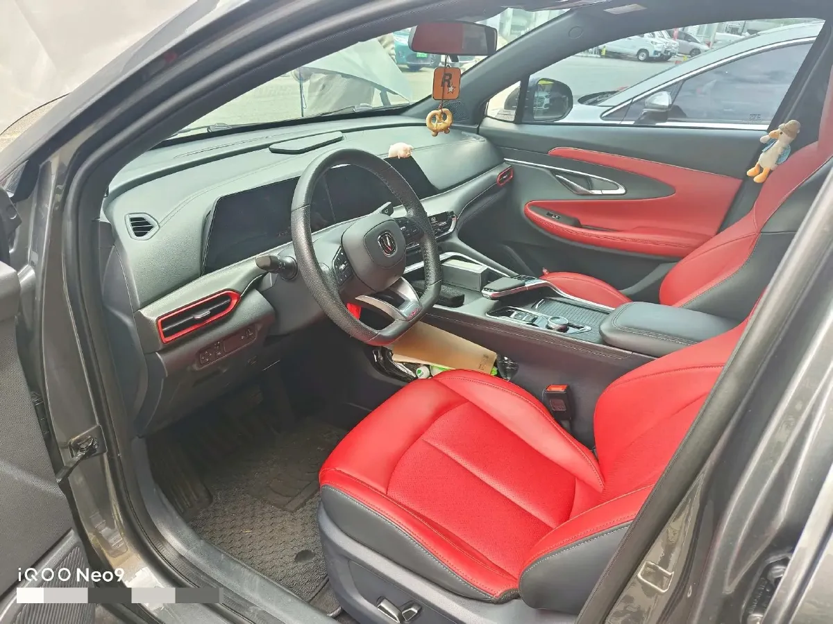 2020 ChangAn UNI-T 1.5T 180HP L4 7DCT,autocango,china used car exporter,china ev exporter,chinese used car exporter,chinese used ev exporter