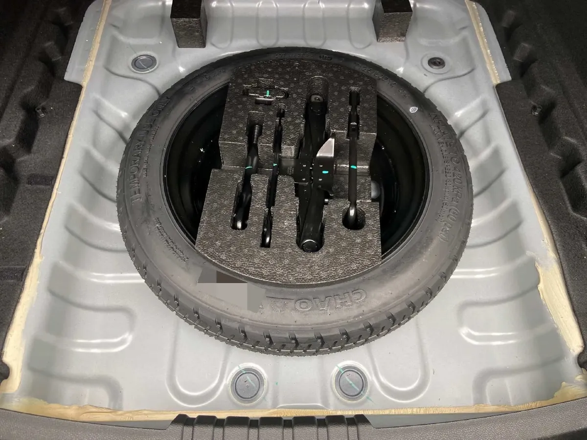 2025 Geely Preface 1.5T 181HP L4 7DCT,autocango,china used car exporter,china ev exporter,chinese used car exporter,chinese used ev exporter