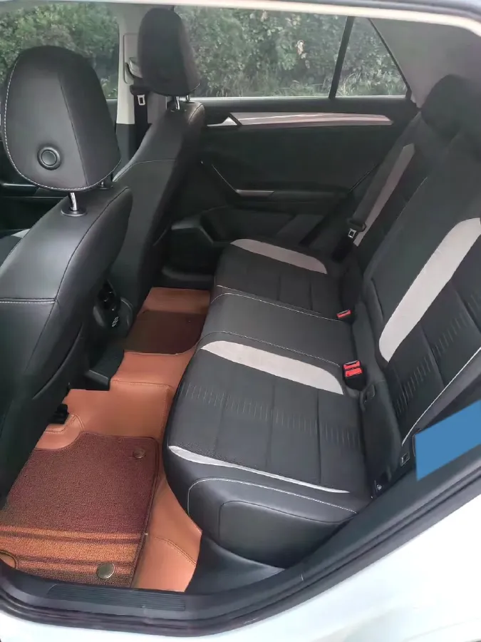 2022 Volkswagen T-Roc 1.4T 150HP L4 7DCT,autocango,china used car exporter,china ev exporter,chinese used car exporter,chinese used ev exporter