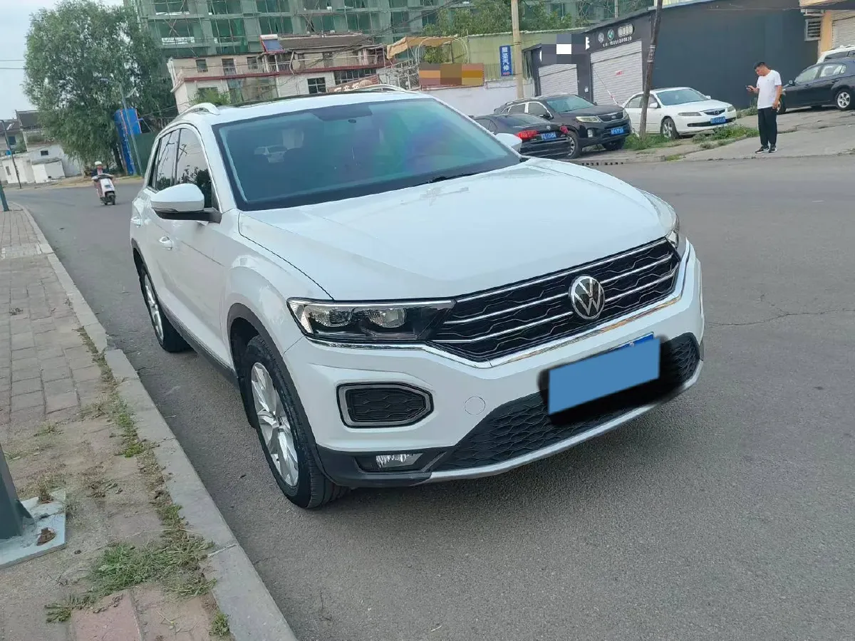 2022 Volkswagen T-Roc 1.4T 150HP L4 7DCT,autocango,china used car exporter,china ev exporter,chinese used car exporter,chinese used ev exporter