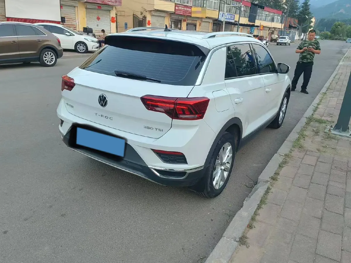 2022 Volkswagen T-Roc 1.4T 150HP L4 7DCT,autocango,china used car exporter,china ev exporter,chinese used car exporter,chinese used ev exporter