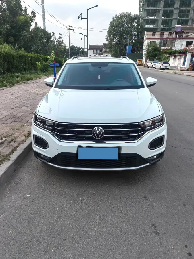 2022 Volkswagen T-Roc 1.4T 150HP L4 7DCT,autocango,china used car exporter,china ev exporter,chinese used car exporter,chinese used ev exporter