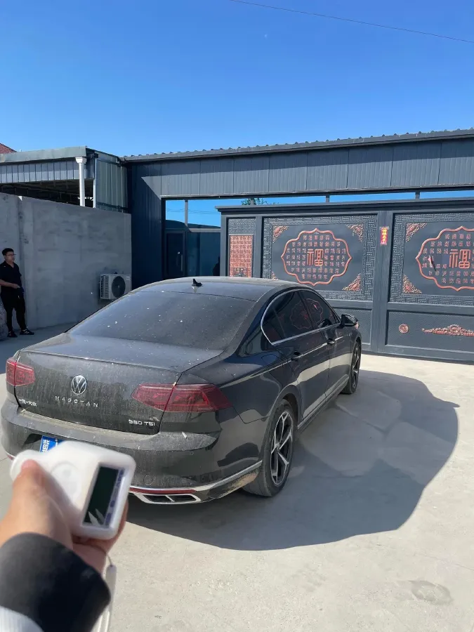 2023 Volkswagen Magotan 2.0T 220HP L4 7DCT,autocango,china used car exporter,china ev exporter,chinese used car exporter,chinese used ev exporter