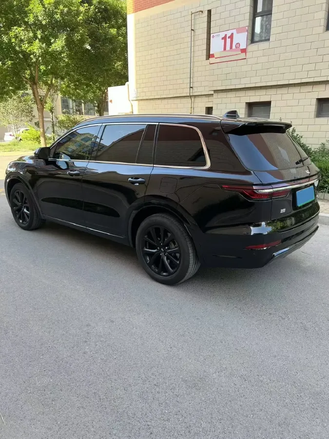 2021 Li ONE Range Extended 131HP REEV 40.5KWH,autocango,china used car exporter,china ev exporter,chinese used car exporter,chinese used ev exporter