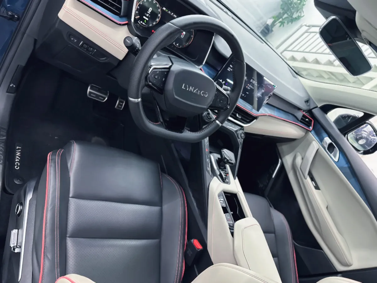 2020 LYNK&CO 06 1.5T 177HP L3 7DCT,autocango,china used car exporter,china ev exporter,chinese used car exporter,chinese used ev exporter
