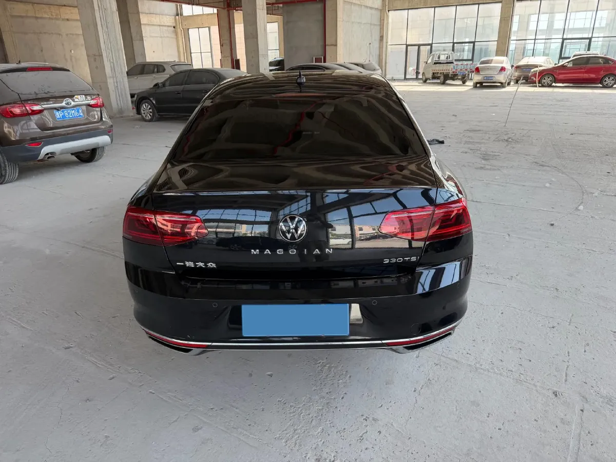 2021 Volkswagen Magotan 2.0T 186HP L4 7DCT,autocango,china used car exporter,china ev exporter,chinese used car exporter,chinese used ev exporter