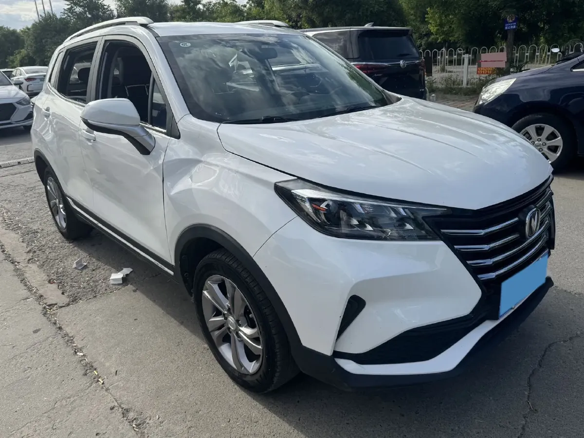 2019 ChangAn CS15 1.5L 107HP L4 5DCT,autocango,china used car exporter,china ev exporter,chinese used car exporter,chinese used ev exporter