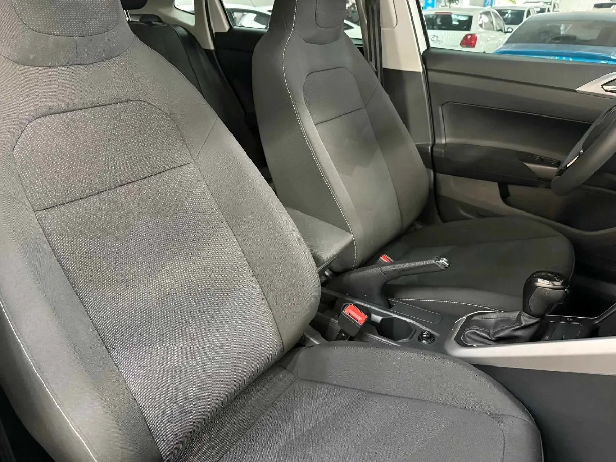 2021 Haval H6 1.5T 169HP L4 7DCT,autocango,china used car exporter,china ev exporter,chinese used car exporter,chinese used ev exporter