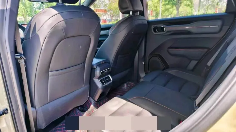 2025 Geely Cowboy 1.5T 181HP L4 7DCT,autocango,china used car exporter,china ev exporter,chinese used car exporter,chinese used ev exporter