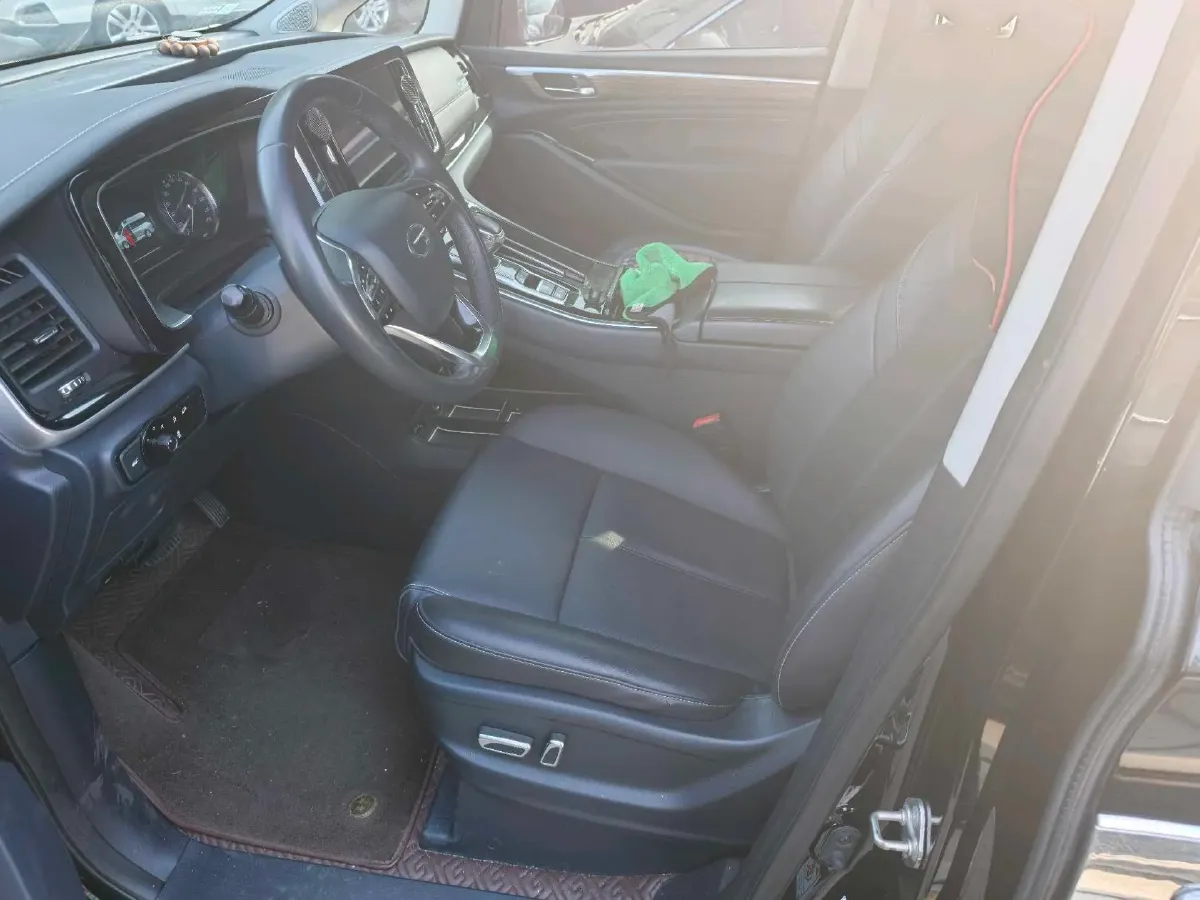 2021 GAC Trumpchi M8 2.0T 252HP L4 8AT,autocango,china used car exporter,china ev exporter,chinese used car exporter,chinese used ev exporter