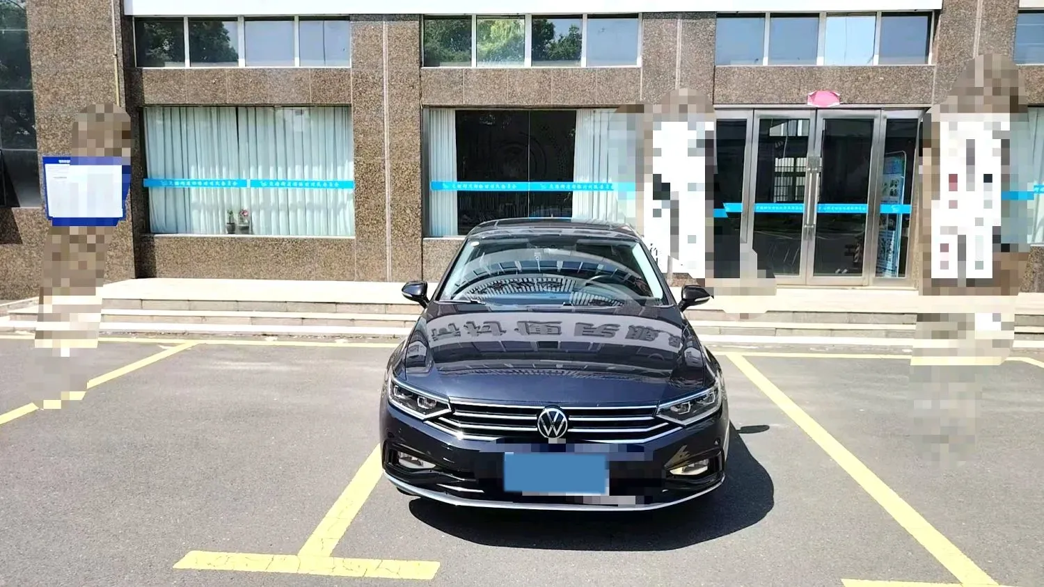 2020 Volkswagen Magotan 2.0T 186HP L4 7DCT,autocango,china used car exporter,china ev exporter,chinese used car exporter,chinese used ev exporter