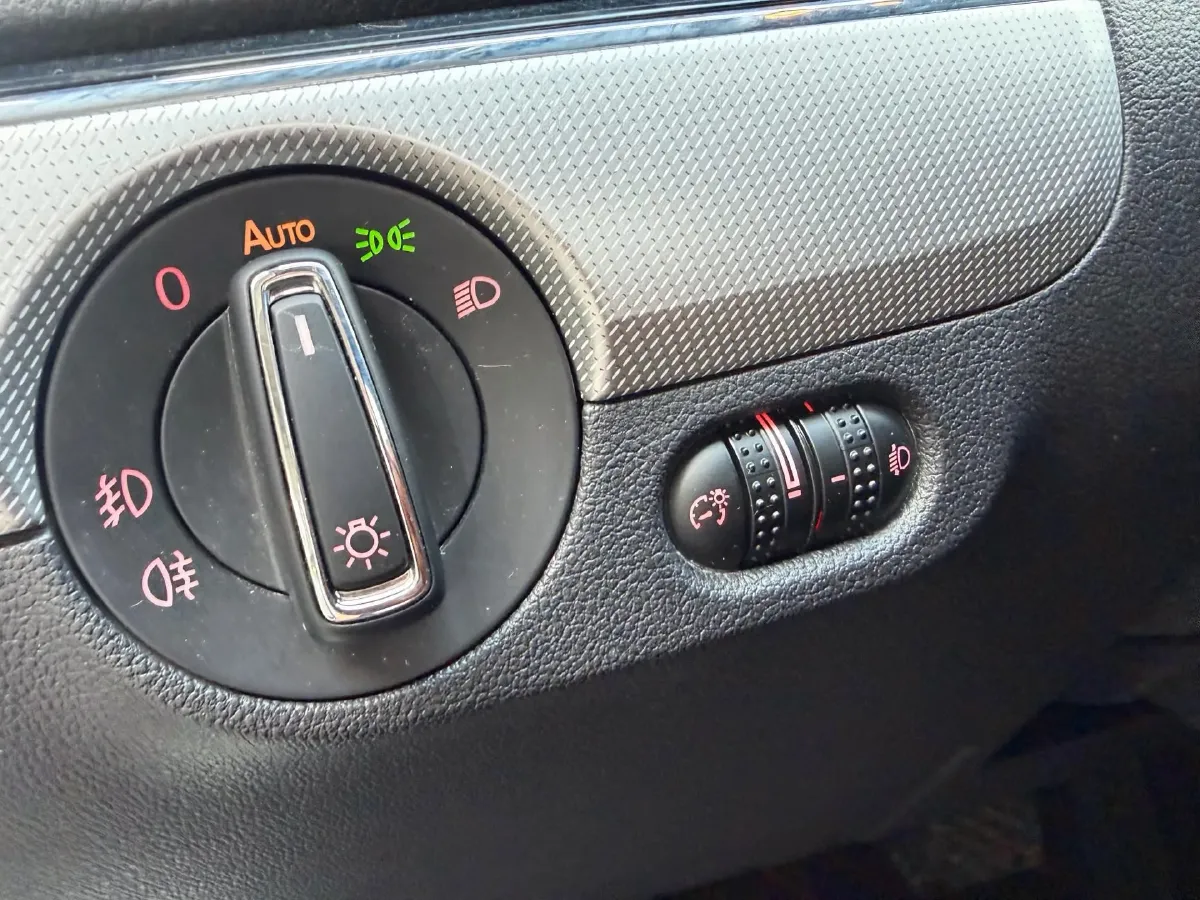 2018 Volkswagen Sagitar 1.2T 110HP L4 7DCT,autocango,china used car exporter,china ev exporter,chinese used car exporter,chinese used ev exporter
