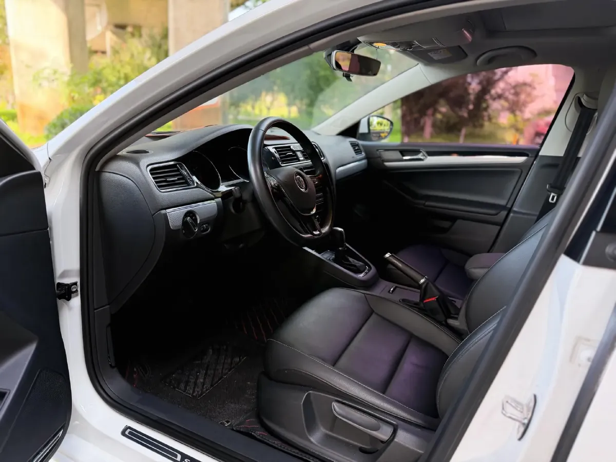 2018 Volkswagen Sagitar 1.2T 110HP L4 7DCT,autocango,china used car exporter,china ev exporter,chinese used car exporter,chinese used ev exporter