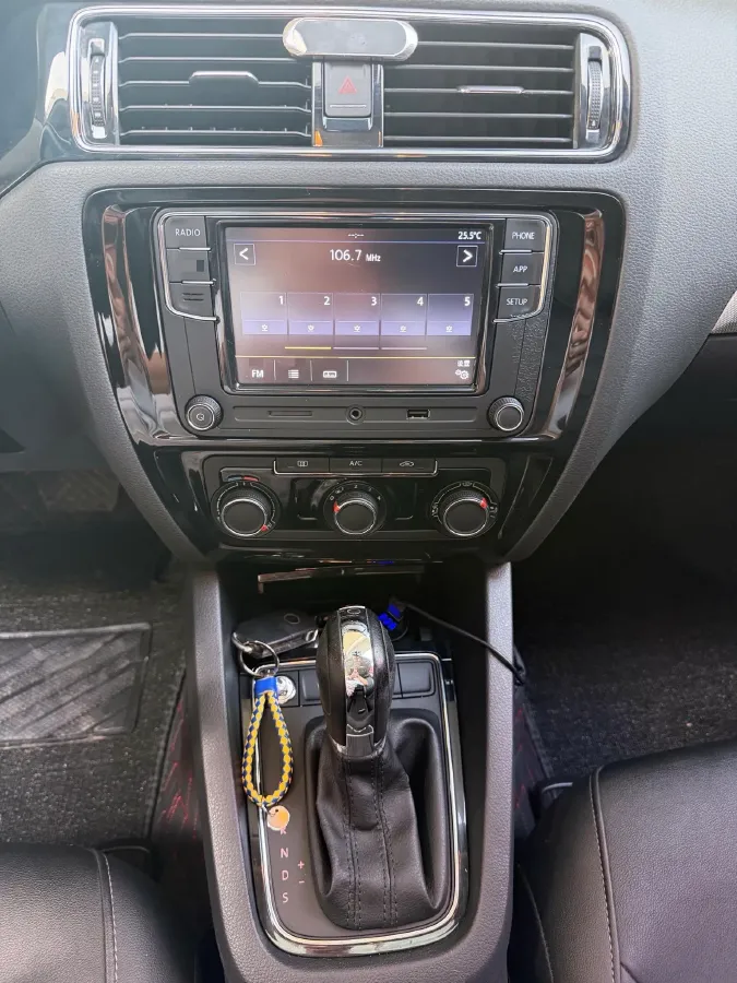 2018 Volkswagen Sagitar 1.2T 110HP L4 7DCT,autocango,china used car exporter,china ev exporter,chinese used car exporter,chinese used ev exporter