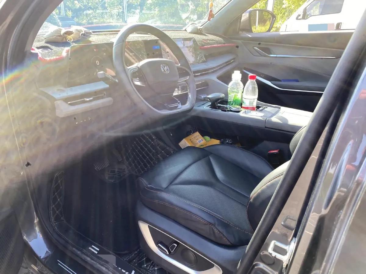 2023 ChangAn CS75 Plus 1.5T 188HP L4 8AT,autocango,china used car exporter,china ev exporter,chinese used car exporter,chinese used ev exporter