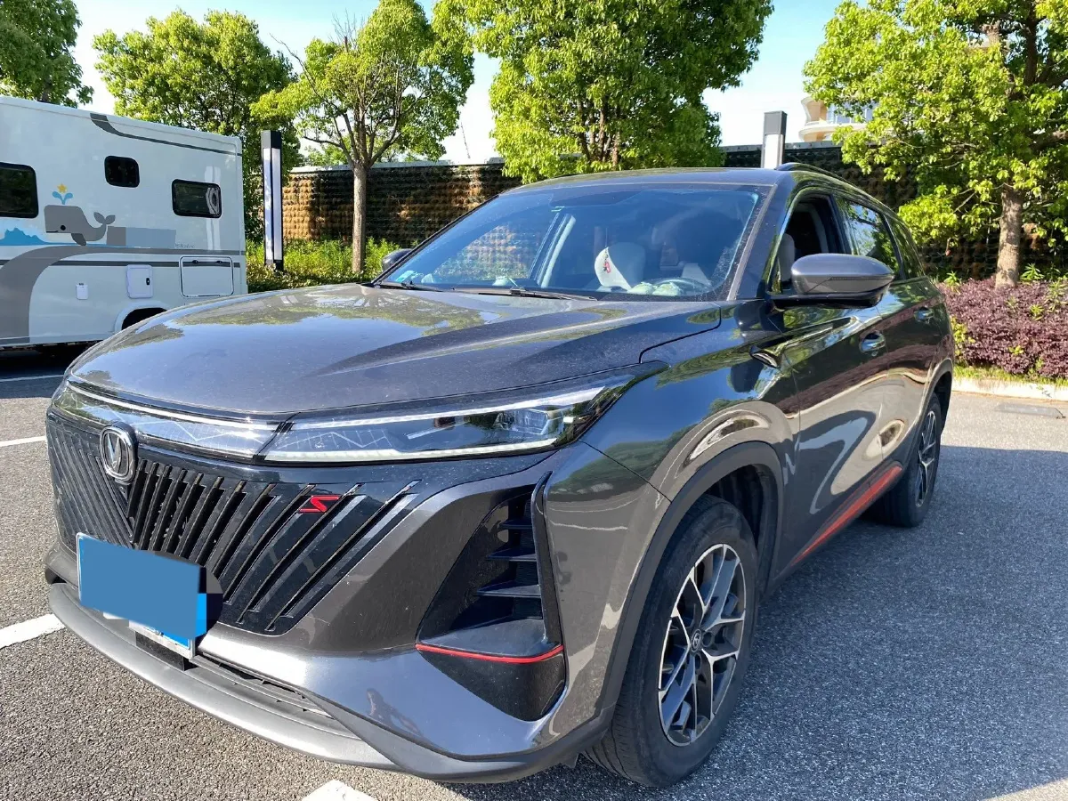 2023 ChangAn CS75 Plus 1.5T 188HP L4 8AT,autocango,china used car exporter,china ev exporter,chinese used car exporter,chinese used ev exporter
