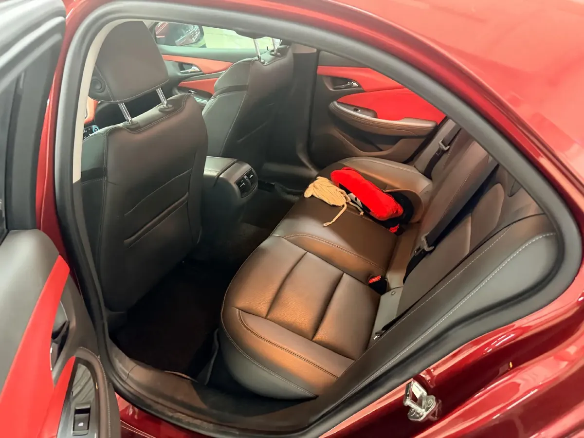 2018 Chevrolet Malibu 1.5T 170HP L4 6AT,autocango,china used car exporter,china ev exporter,chinese used car exporter,chinese used ev exporter