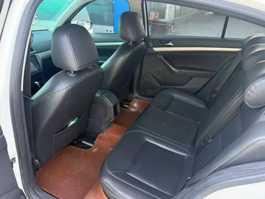2018 Volkswagen Lavida 1.5L 112HP L4 6AT,autocango,china used car exporter,china ev exporter,chinese used car exporter,chinese used ev exporter