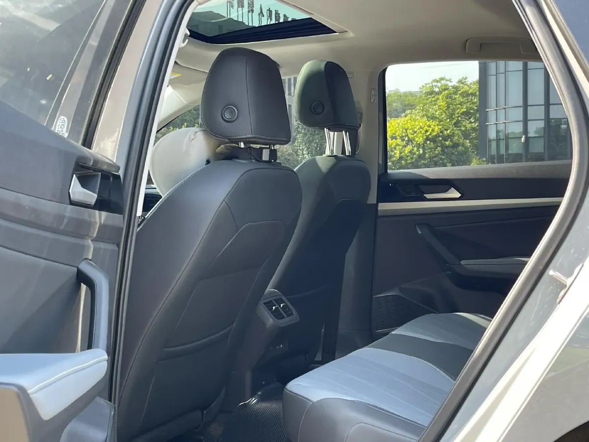 2023 Volkswagen Lavida 1.5L 113HP L4 6AT,autocango,china used car exporter,china ev exporter,chinese used car exporter,chinese used ev exporter