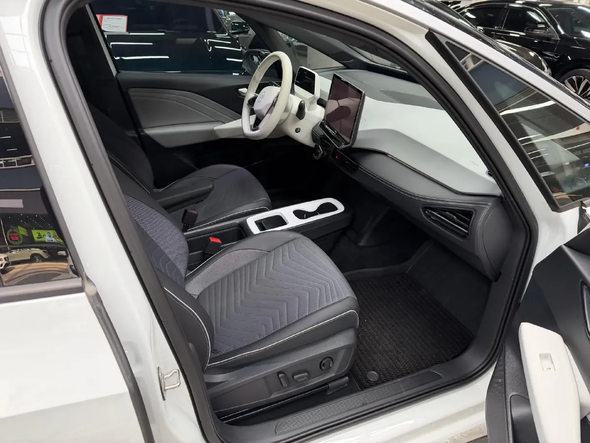 2025 Volkswagen ID.3 BEV 52.8KWH,autocango,china used car exporter,china ev exporter,chinese used car exporter,chinese used ev exporter
