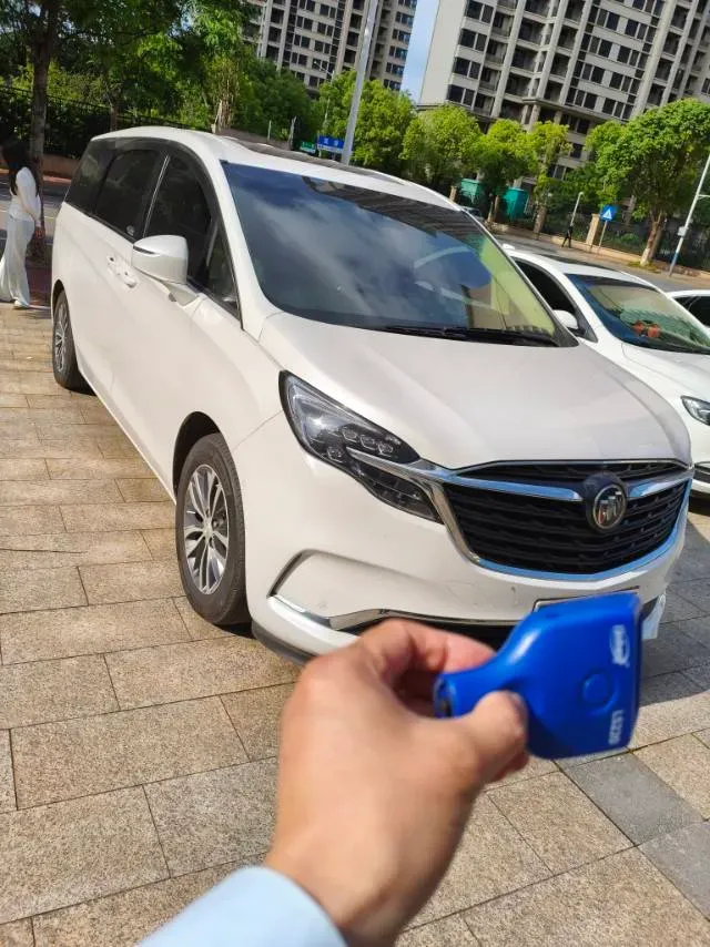 2022 Buick GL8 2.0T 237HP L4 9AT,autocango,china used car exporter,china ev exporter,chinese used car exporter,chinese used ev exporter