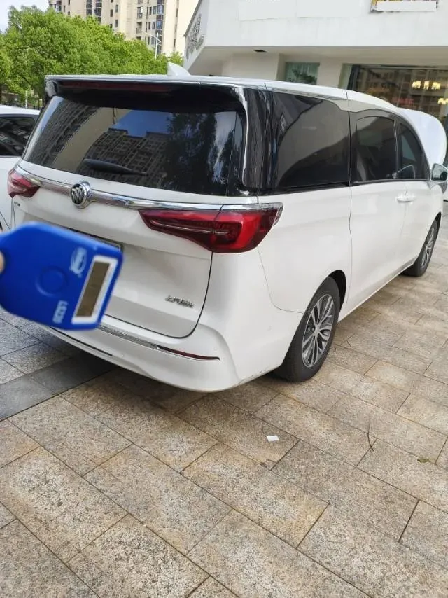 2022 Buick GL8 2.0T 237HP L4 9AT,autocango,china used car exporter,china ev exporter,chinese used car exporter,chinese used ev exporter