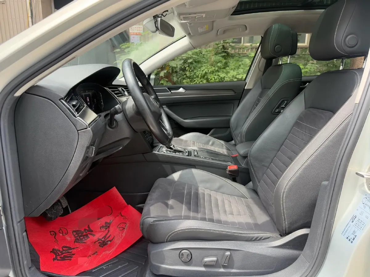 2020 Volkswagen Magotan 2.0T 186HP L4 7DCT,autocango,china used car exporter,china ev exporter,chinese used car exporter,chinese used ev exporter
