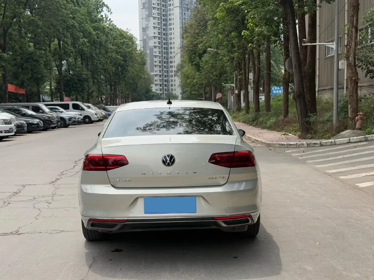 2020 Volkswagen Magotan 2.0T 186HP L4 7DCT,autocango,china used car exporter,china ev exporter,chinese used car exporter,chinese used ev exporter