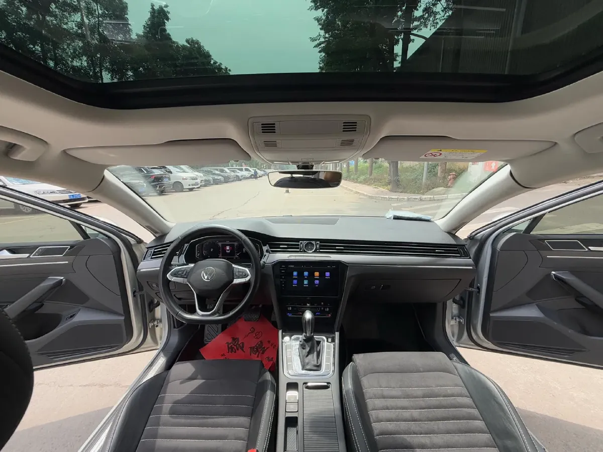 2020 Volkswagen Magotan 2.0T 186HP L4 7DCT,autocango,china used car exporter,china ev exporter,chinese used car exporter,chinese used ev exporter