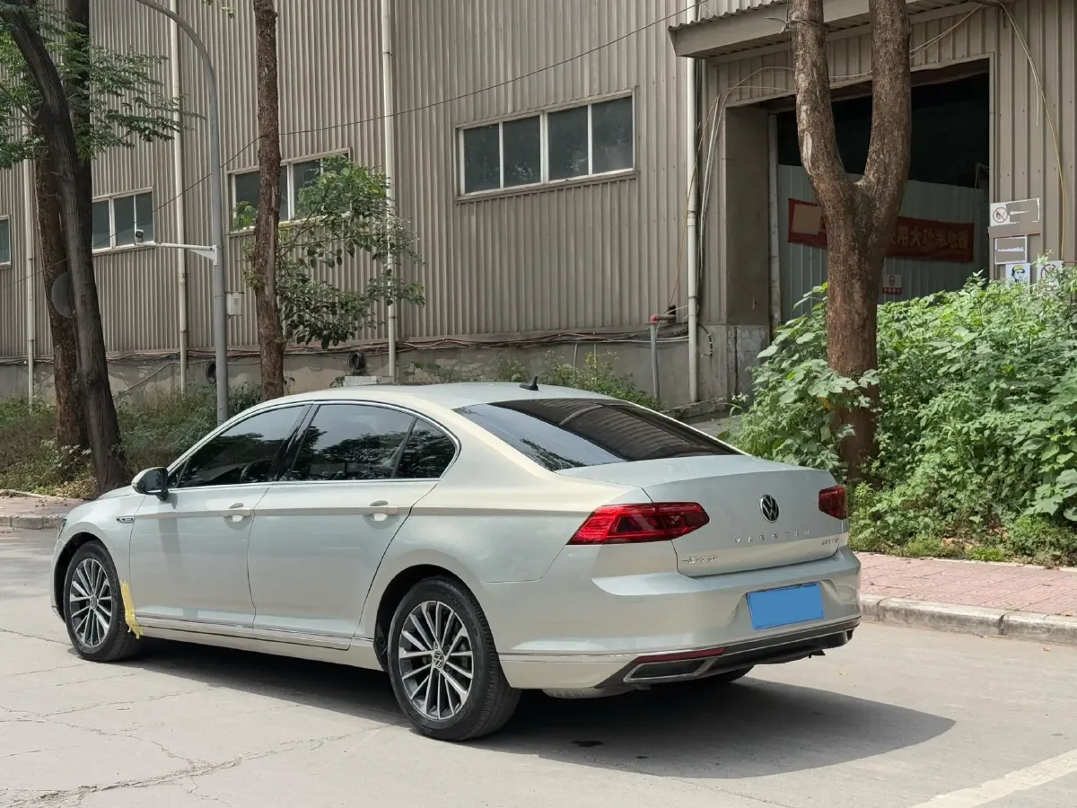 2020 Volkswagen Magotan 2.0T 186HP L4 7DCT,autocango,china used car exporter,china ev exporter,chinese used car exporter,chinese used ev exporter