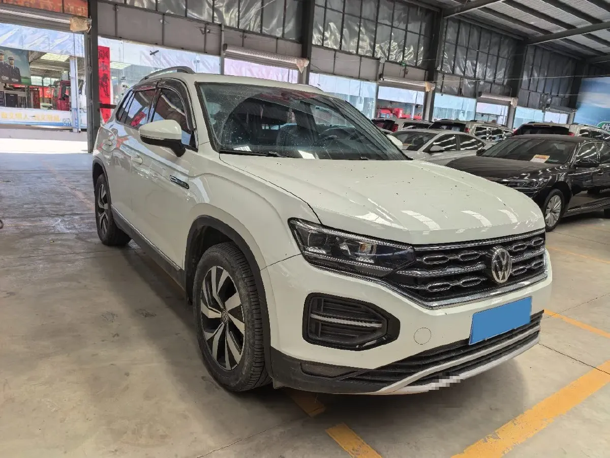 2019 MINI CLUBMAN 1.5T 102HP L3 6AT,autocango,china used car exporter,china ev exporter,chinese used car exporter,chinese used ev exporter