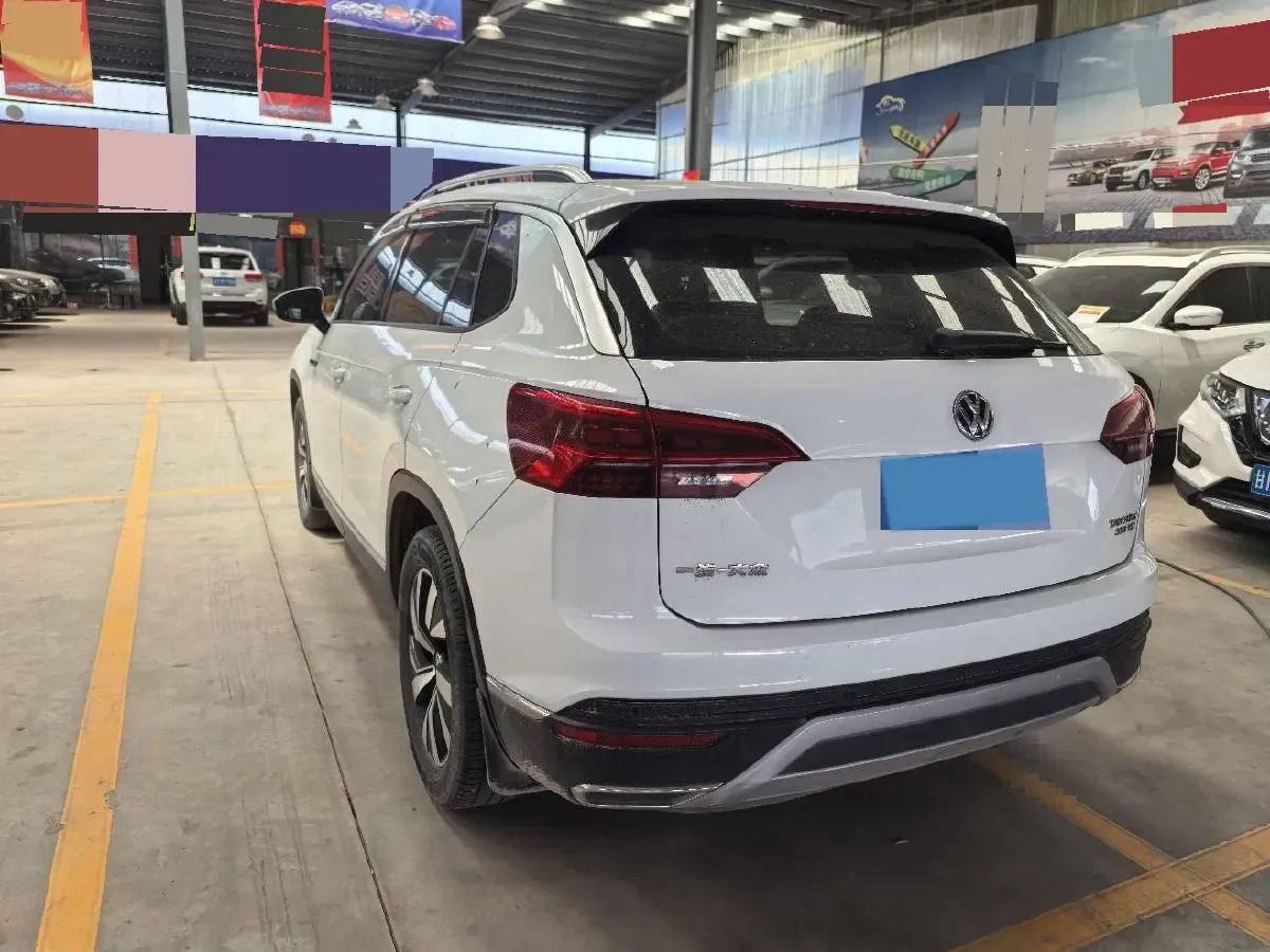 2019 MINI CLUBMAN 1.5T 102HP L3 6AT,autocango,china used car exporter,china ev exporter,chinese used car exporter,chinese used ev exporter
