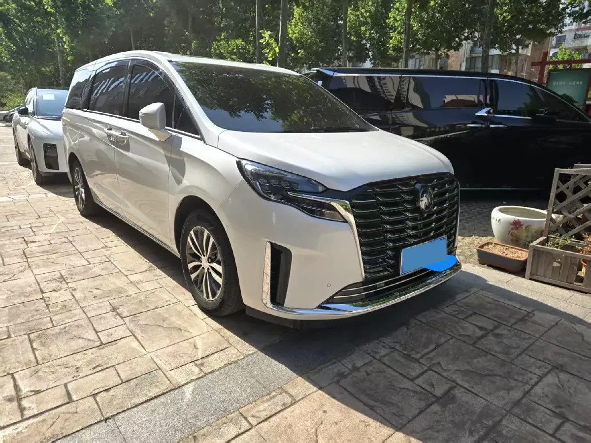2023 Buick GL8 2.0T 237HP L4 9AT,autocango,china used car exporter,china ev exporter,chinese used car exporter,chinese used ev exporter