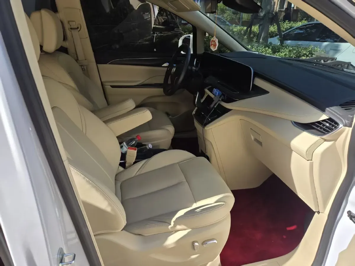 2023 Buick GL8 2.0T 237HP L4 9AT,autocango,china used car exporter,china ev exporter,chinese used car exporter,chinese used ev exporter
