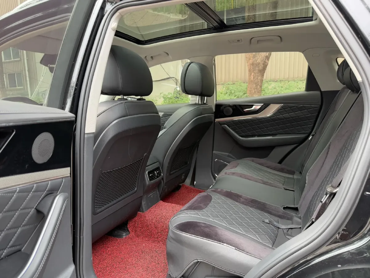 2019 HongQi HS5 2.0T 224HP L4 6AT,autocango,china used car exporter,china ev exporter,chinese used car exporter,chinese used ev exporter