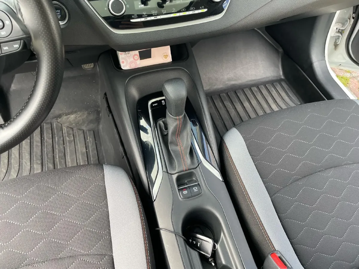 2021 Toyota Corolla 1.2T 116HP L4 CVT,autocango,china used car exporter,china ev exporter,chinese used car exporter,chinese used ev exporter