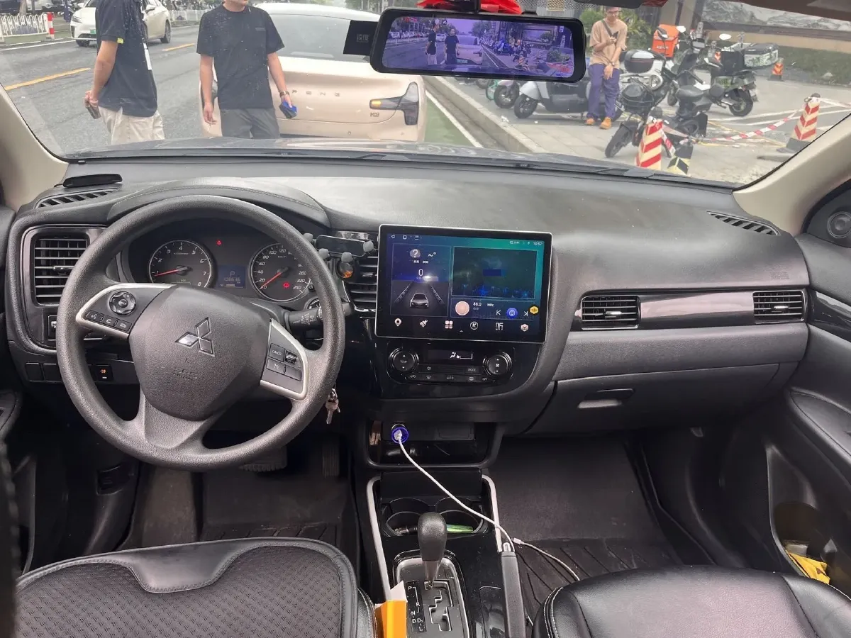 2020 Mitsubishi Outlander 2.0L 166HP L4 CVT,autocango,china used car exporter,china ev exporter,chinese used car exporter,chinese used ev exporter
