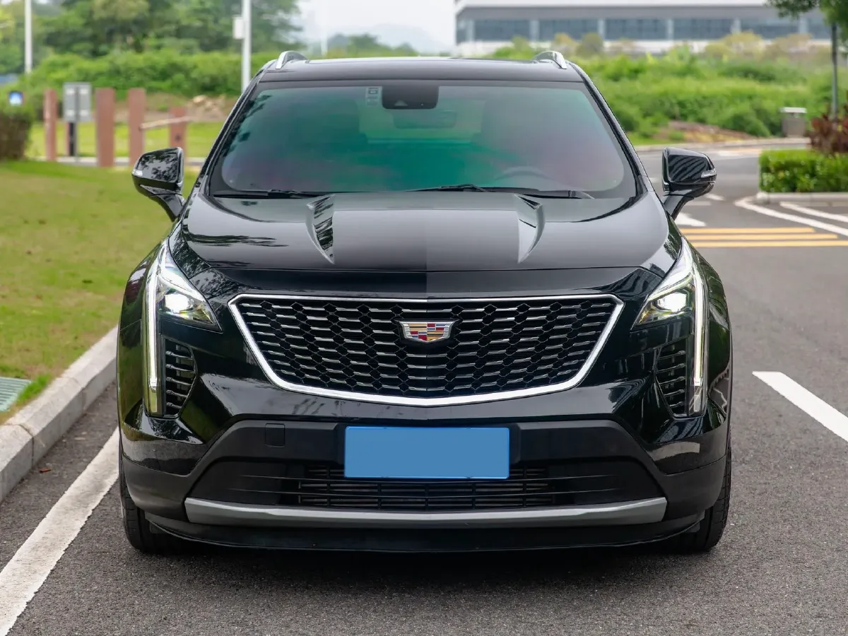 2022 Cadillac XT4 2.0T 237HP L4 9AT,autocango,china used car exporter,china ev exporter,chinese used car exporter,chinese used ev exporter