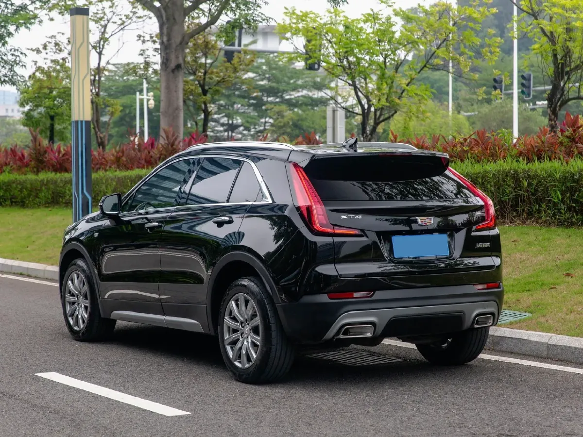 2022 Cadillac XT4 2.0T 237HP L4 9AT,autocango,china used car exporter,china ev exporter,chinese used car exporter,chinese used ev exporter