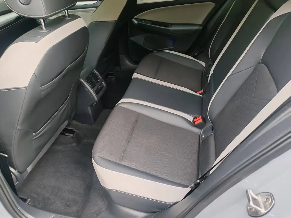 2021 Volkswagen Golf 1.4T 150HP L4 7DCT,autocango,china used car exporter,china ev exporter,chinese used car exporter,chinese used ev exporter