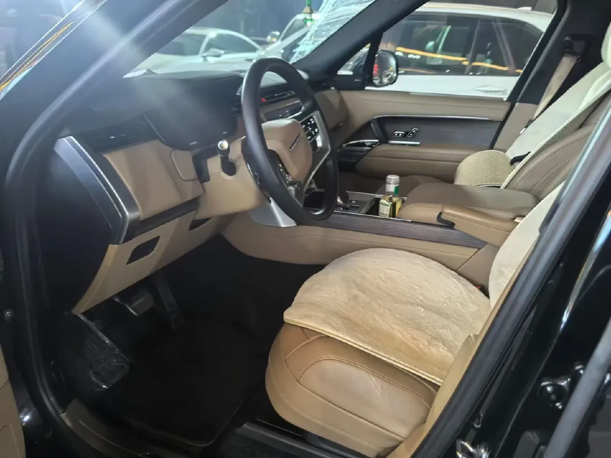 2022 Land Rover Range Rover 3.0T 400HP L6 8AT,autocango,china used car exporter,china ev exporter,chinese used car exporter,chinese used ev exporter