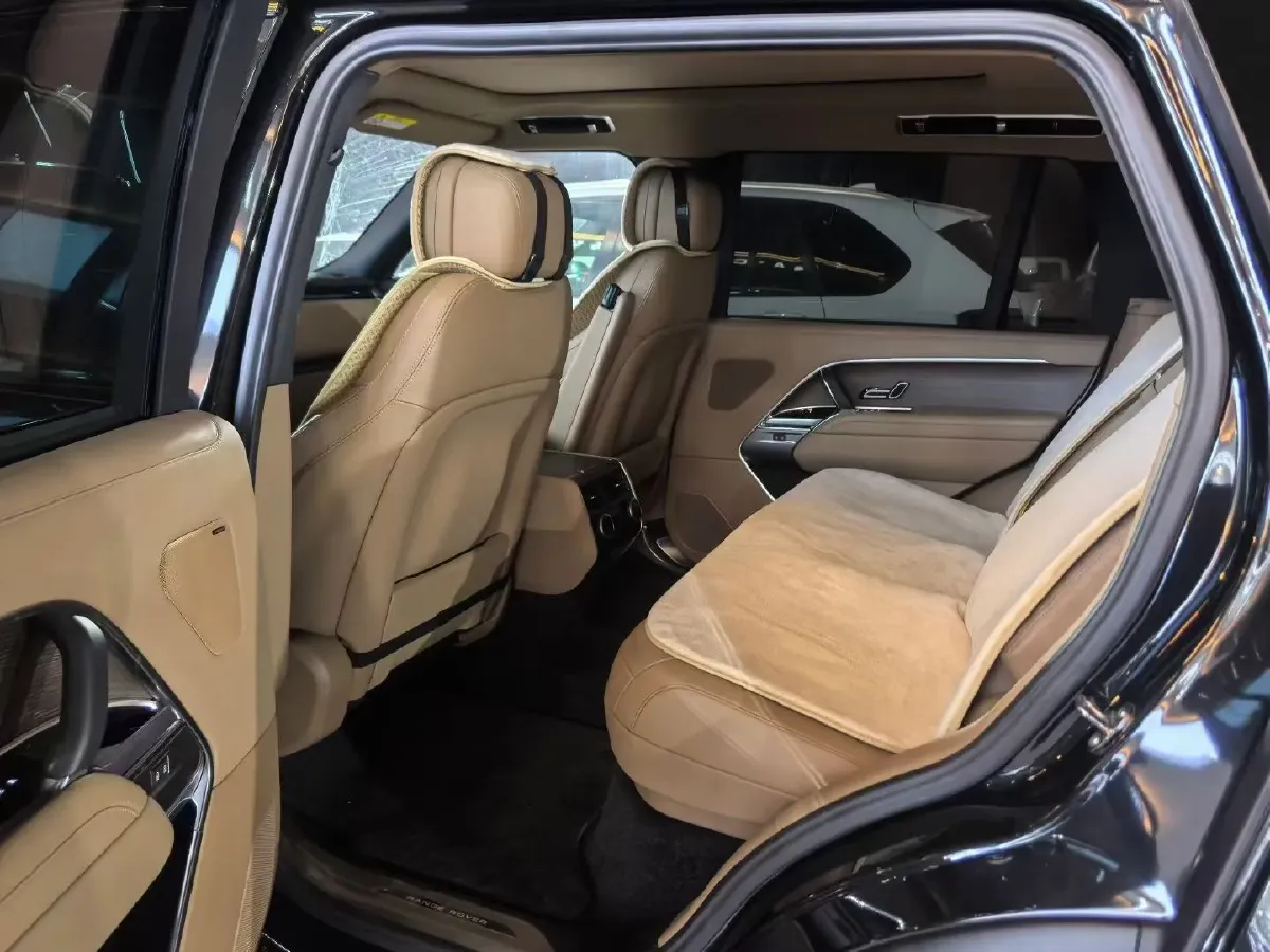 2022 Land Rover Range Rover 3.0T 400HP L6 8AT,autocango,china used car exporter,china ev exporter,chinese used car exporter,chinese used ev exporter