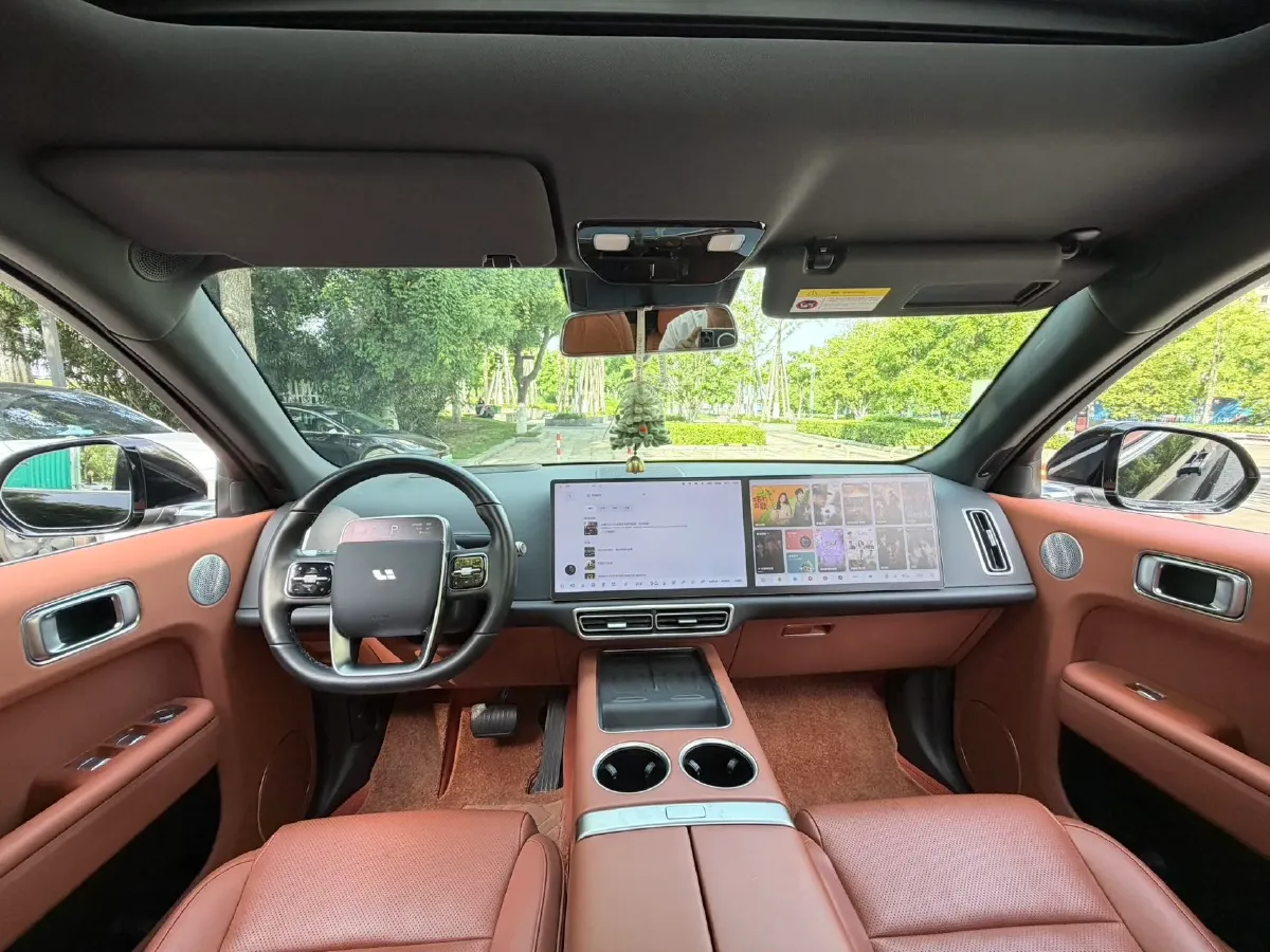 2024 Li L8 Range Extended 154HP REEV 42.8KWH,autocango,china used car exporter,china ev exporter,chinese used car exporter,chinese used ev exporter