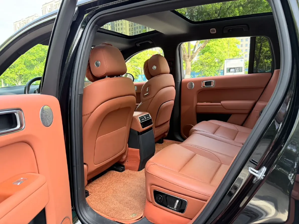 2024 Li L8 Range Extended 154HP REEV 42.8KWH,autocango,china used car exporter,china ev exporter,chinese used car exporter,chinese used ev exporter