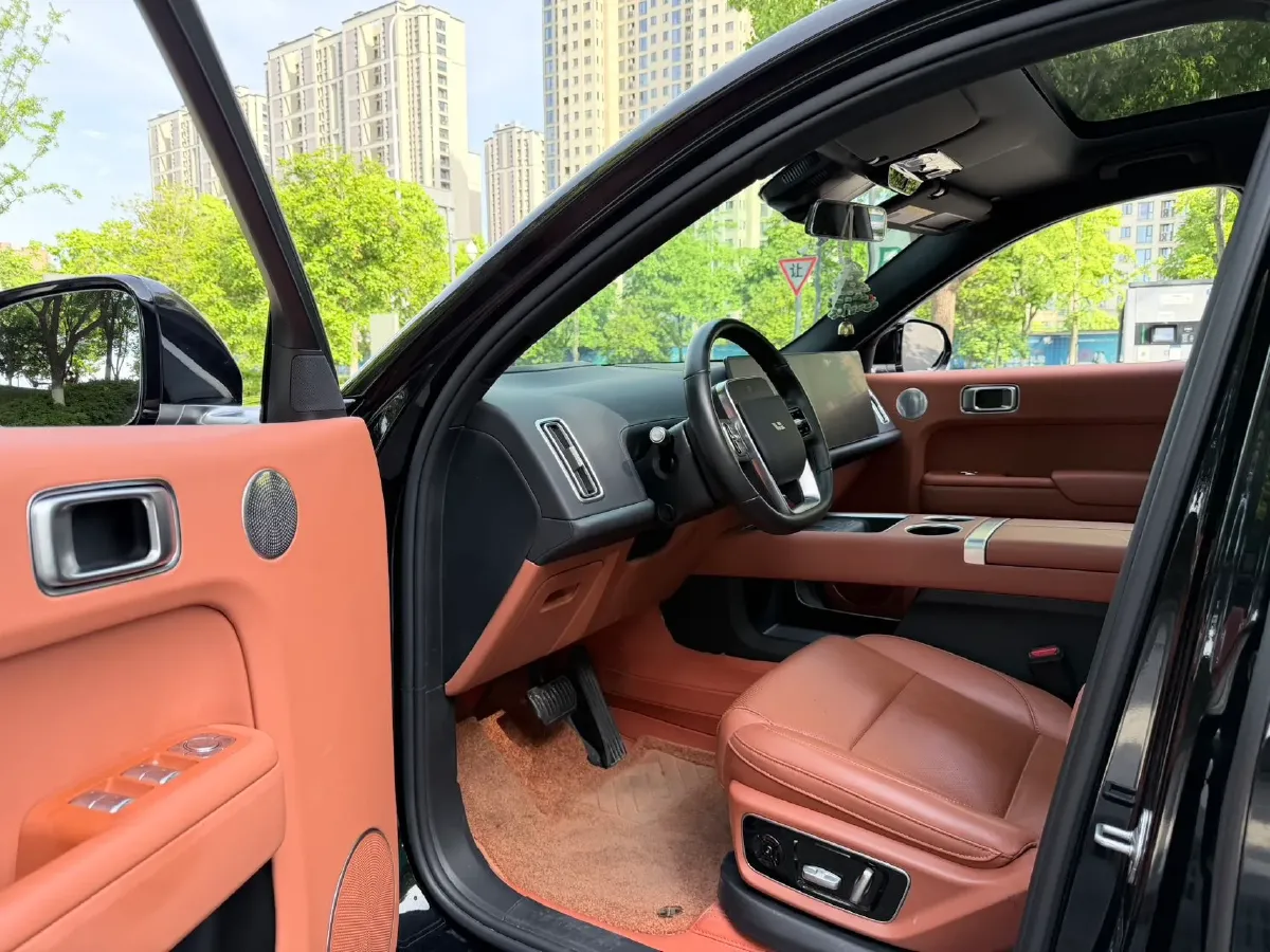 2024 Li L8 Range Extended 154HP REEV 42.8KWH,autocango,china used car exporter,china ev exporter,chinese used car exporter,chinese used ev exporter