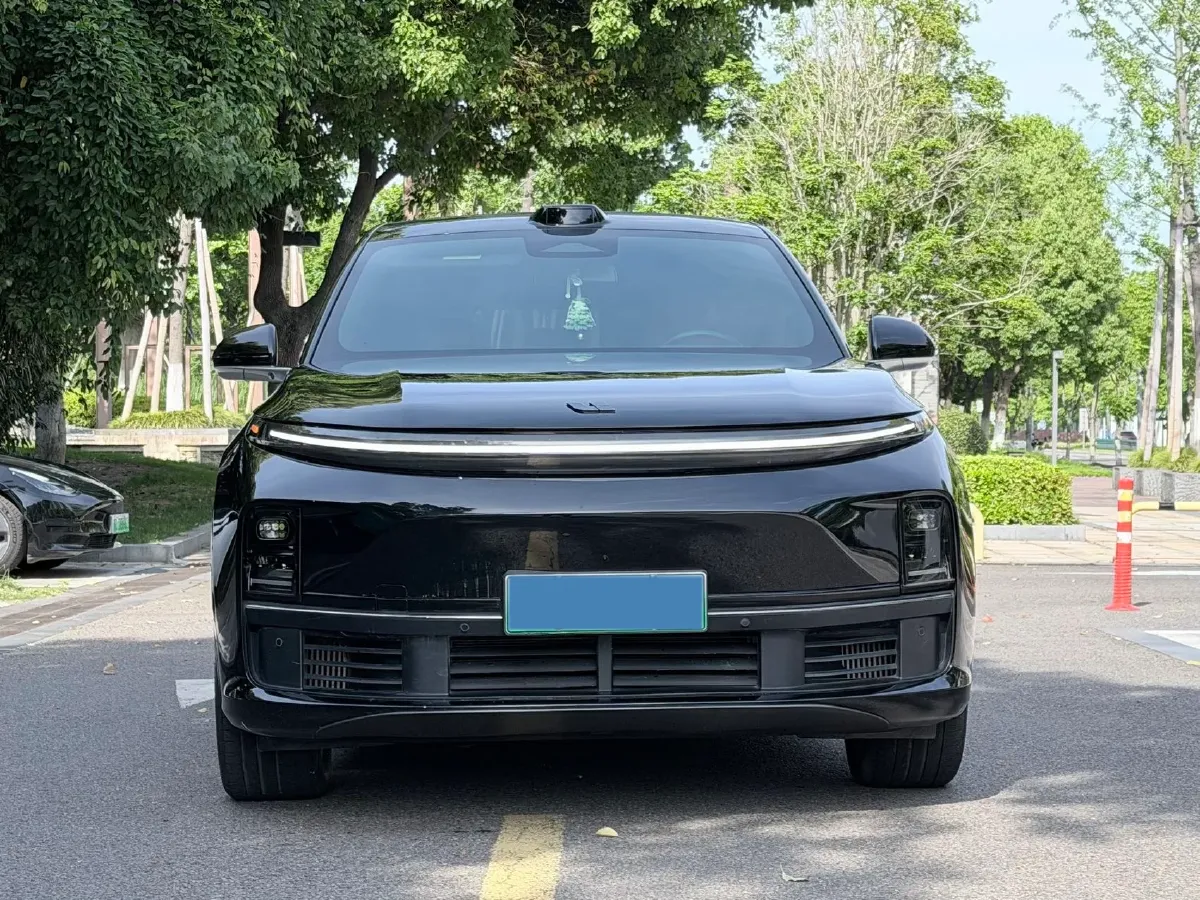 2024 Li L8 Range Extended 154HP REEV 42.8KWH,autocango,china used car exporter,china ev exporter,chinese used car exporter,chinese used ev exporter