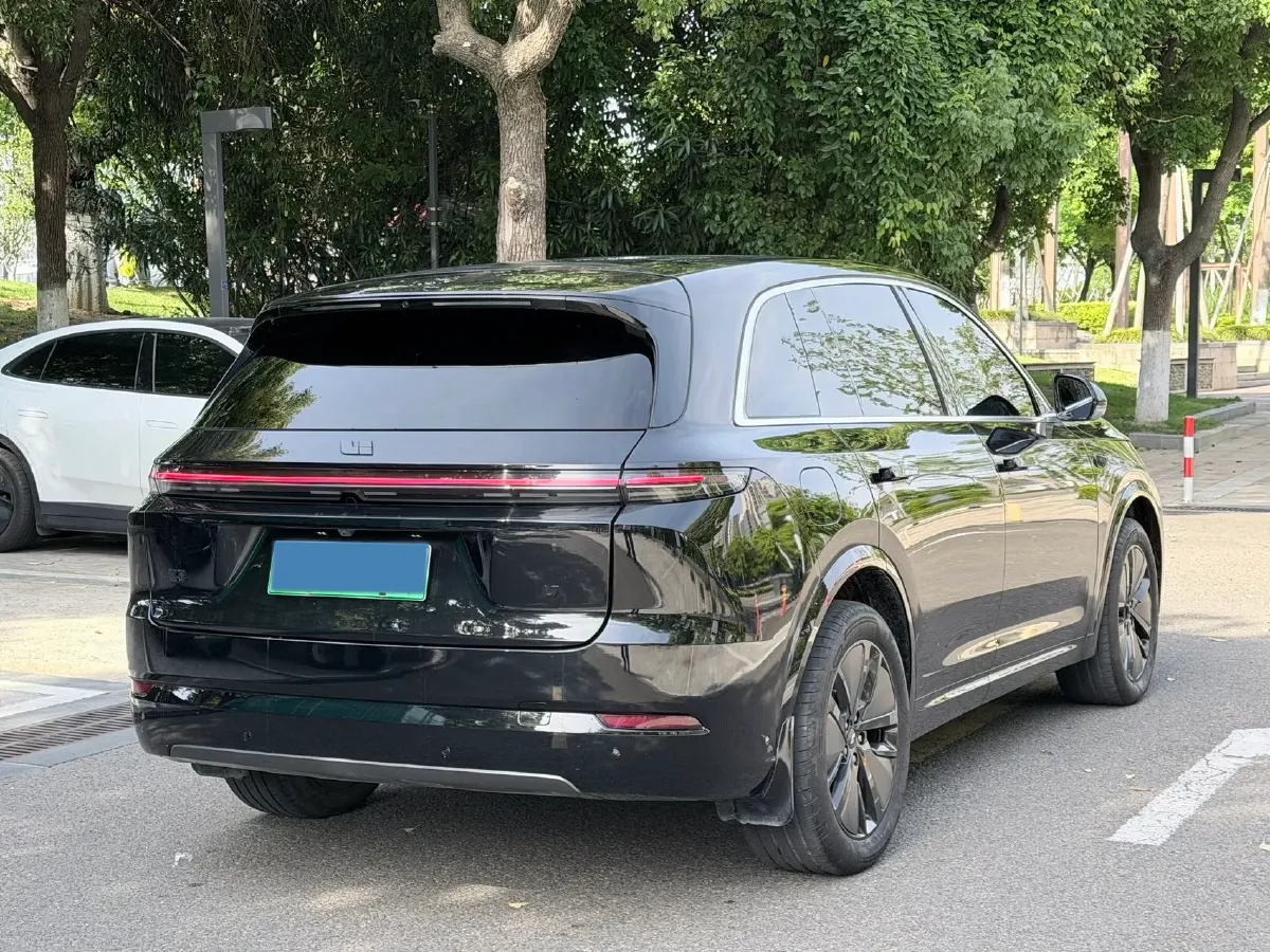 2024 Li L8 Range Extended 154HP REEV 42.8KWH,autocango,china used car exporter,china ev exporter,chinese used car exporter,chinese used ev exporter